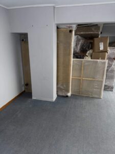 Χώρος αποθήκευσης επίπλων με ασφαλή και οργανωμένη διάταξη